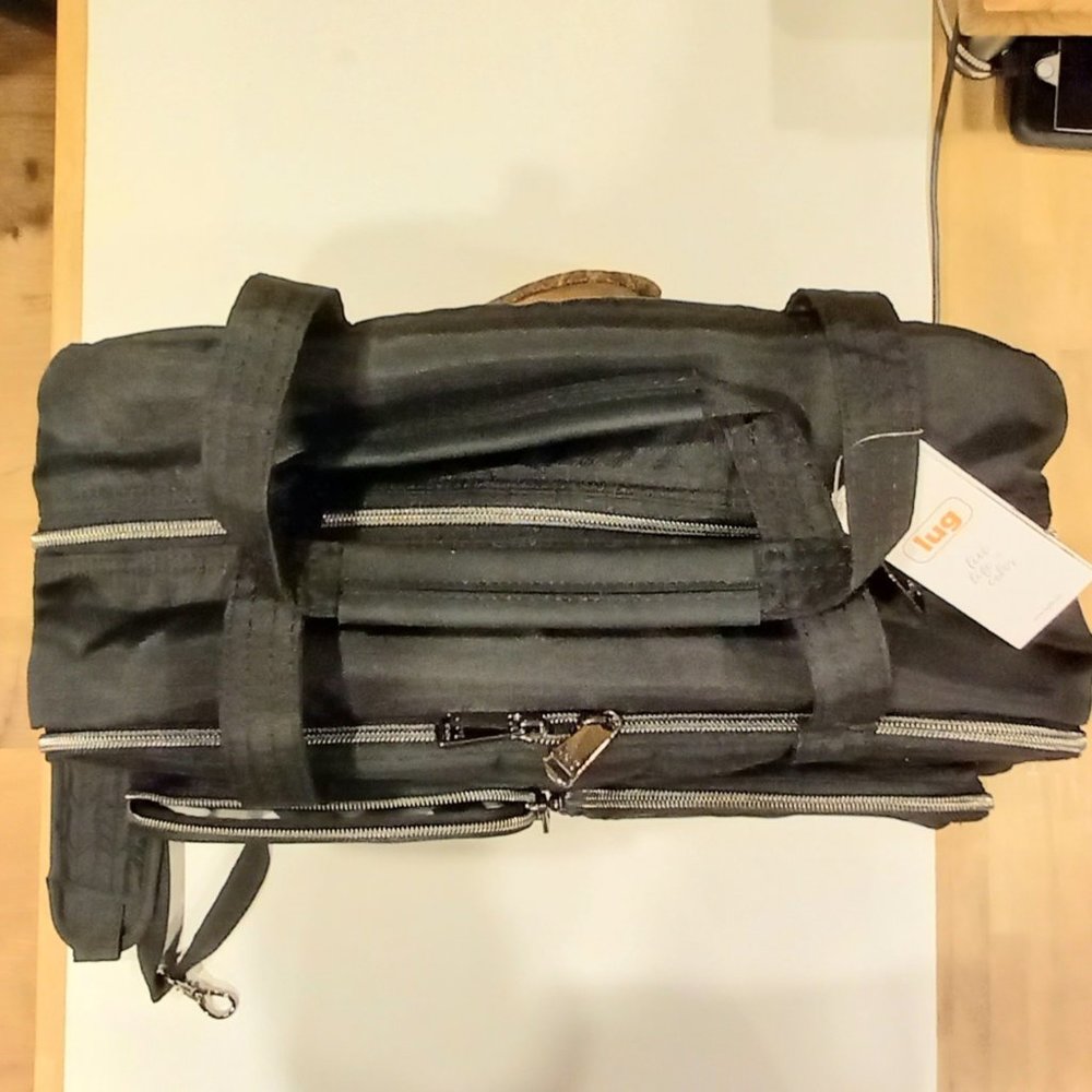 LUG Puddle Jumper Duffel Bag in Brushed Black New - Picture 3 of 14